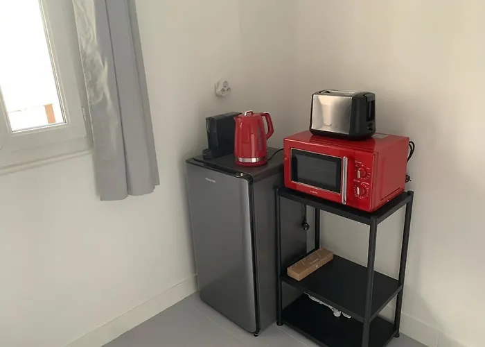 Studio Perfect For 2 Adults And 1 Kid, And Up To 2 Kids - Jourdain 20E, 25Mn To Louvre Via Line M11